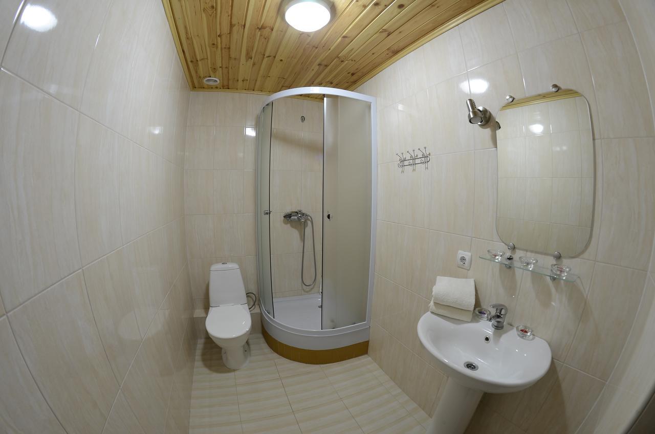 Curtea Boierului Hotel Peresecina Εξωτερικό φωτογραφία
